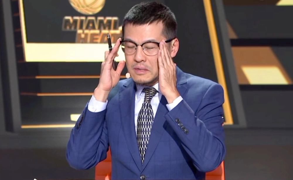 h荡肉呻吟男男动漫
